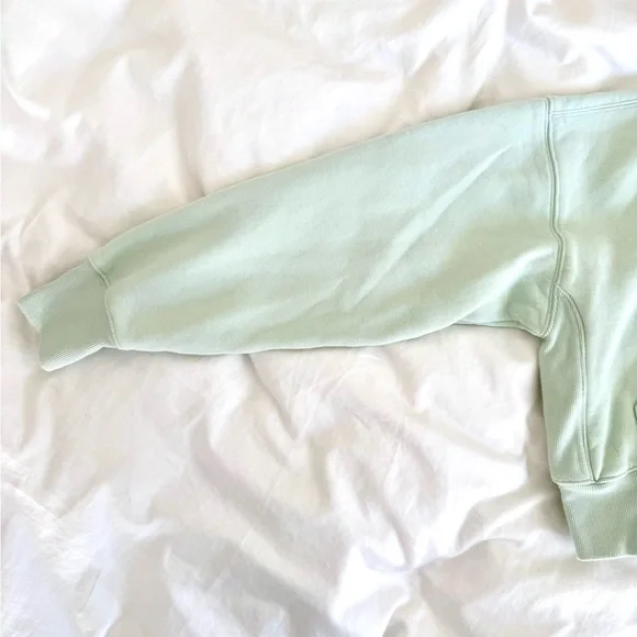 Aritzia Cozy Fleece Boyfriend Boxy Zip Hoodie – Mint Green (XS) - Picture 6 of 9